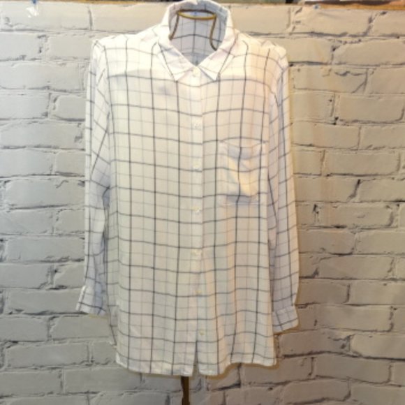 Old Navy Tops - Old Navy Black& White Plaid Button Down Shirt